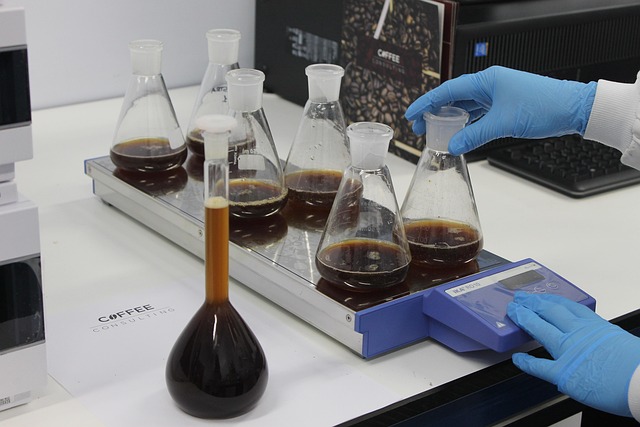 三(二甲氨基丙基)六氫三嗪在硬泡聚氨酯中的應用與配方優化